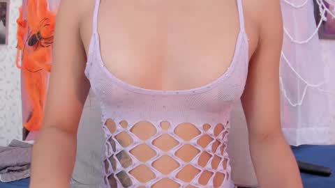 Lara Murphy online show from 10/26/25, 02:39