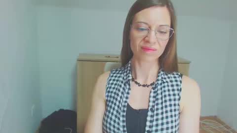 Snapshot of larawintersxxx chatting on 02/09/25, 12:49 larawintersxxx online show from 02/09/25, 12:49