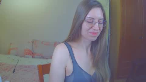 Snapshot of larawintersxxx chatting on 03/07/25, 11:38 larawintersxxx online show from 03/07/25, 11:38