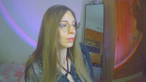 Snapshot of larawintersxxx chatting on 09/23/25, 11:08 larawintersxxx online show from 09/23/25, 11:08