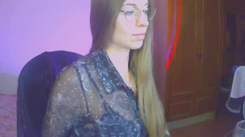 Snapshot of larawintersxxx chatting on 09/27/25, 09:31 larawintersxxx online show from 09/27/25, 09:31