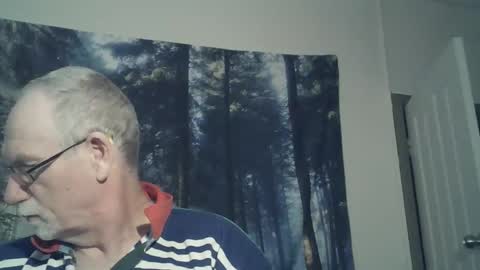 Snapshot of larbie chatting on 01/05/25, 02:38 Larbie online show from 01/05/25, 02:38