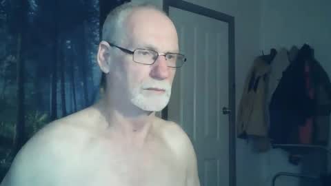 Snapshot of larbie chatting on 01/07/25, 10:22 Larbie online show from 01/07/25, 10:22