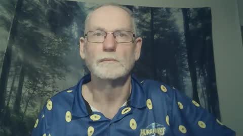 Snapshot of larbie chatting on 01/12/25, 06:06 Larbie online show from 01/12/25, 06:06