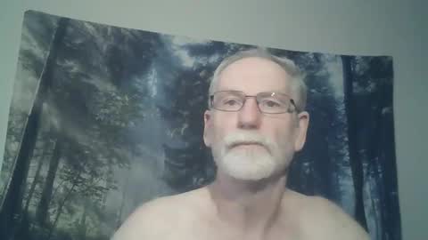 Snapshot of larbie chatting on 02/23/25, 01:35 Larbie online show from 02/23/25, 01:35