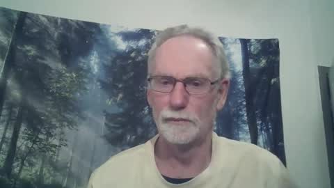 Snapshot of larbie chatting on 03/07/25, 10:02 Larbie online show from 03/07/25, 10:02
