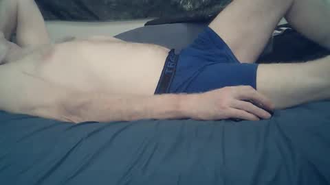 Snapshot of larbie chatting on 12/19/25, 10:33 Larbie online show from 12/19/25, 10:33