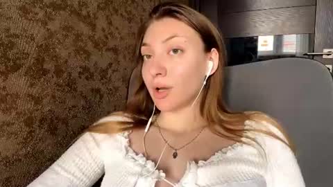 Snapshot of lareebuggie chatting on 07/09/26, 05:22 Eva online show from 07/09/26, 05:22