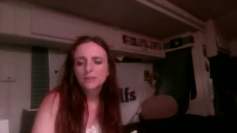 Snapshot of largen3 chatting on 06/03/26, 09:01 VinnyMacNDelilah online show from 06/03/26, 09:01