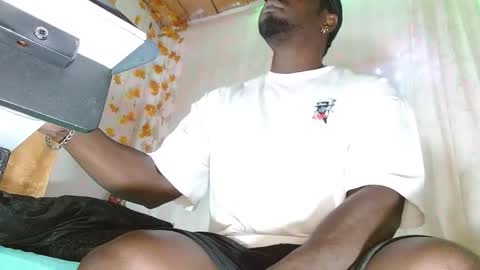 Largo eddy online show from 12/14/25, 01:49