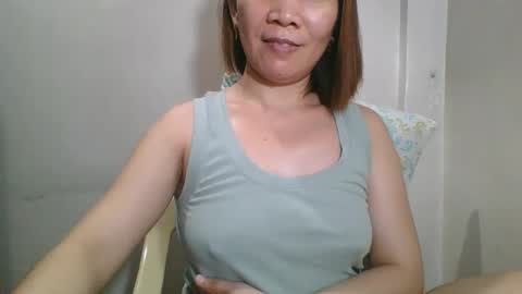 Snapshot of laricemsbest chatting on 11/17/25, 10:43 Larice online show from 11/17/25, 10:43