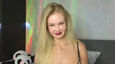 LarineGMT7  UTC6  online show from 07/26/26, 02:53