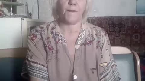 larisaq4ugo24 online show from 03/11/26, 11:49