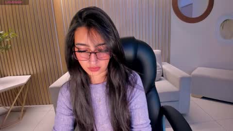 Larisa Smirnov online show from 10/24/25, 05:48