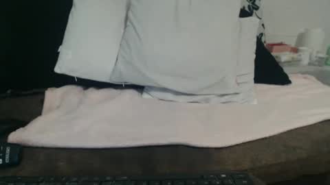 Lariss online show from 03/26/26, 06:35