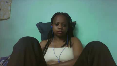 larissa645771 online show from 09/16/25, 07:15