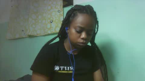 larissa645771 online show from 09/20/25, 04:08