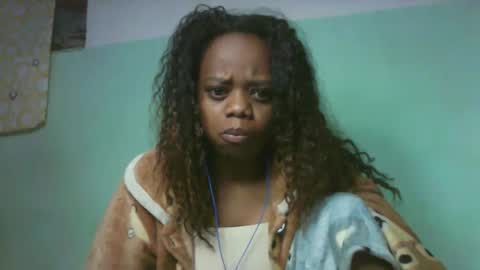 larissa645771 online show from 09/25/25, 09:02