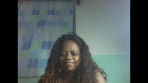 larissa645771 online show from 10/14/25, 06:20