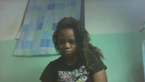 larissa645771 online show from 10/23/25, 05:07