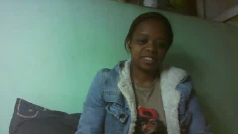 larissa645771 online show from 12/22/25, 01:19