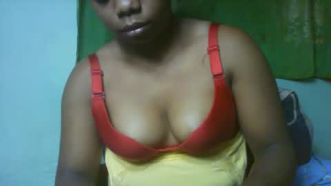 larissa645771 online show from 02/11/26, 06:07