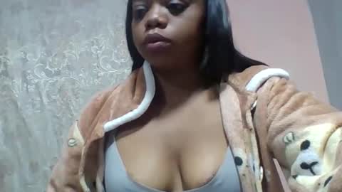 larissa645771 online show from 04/24/26, 02:58