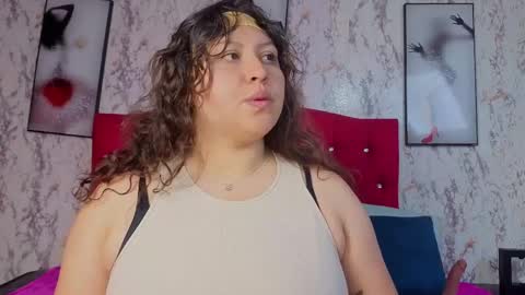 larissa_antonella online show from 04/21/26, 03:46