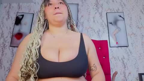 larissa_antonella online show from 04/24/26, 04:04
