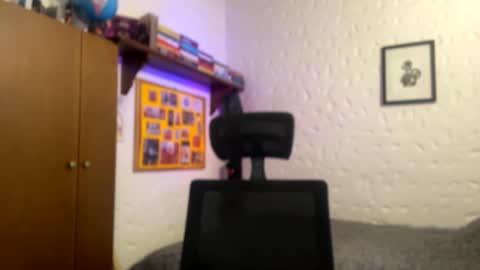 Snapshot of larry_jones chatting on 03/12/25, 05:38 andrew online show from 03/12/25, 05:38