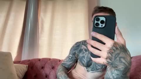 Snapshot of larsskeet chatting on 05/28/26, 04:04 larsskeet online show from 05/28/26, 04:04
