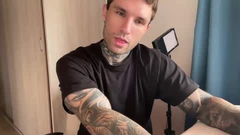 Snapshot of larsskeet chatting on 07/01/26, 05:34 larsskeet online show from 07/01/26, 05:34