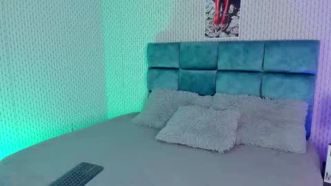 Lary  online show from 12/22/25, 09:45