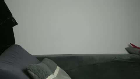 Snapshot of larysalovexxx94 chatting on 12/23/25, 03:26 raisa online show from 12/23/25, 03:26