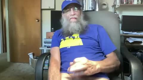 chris online show from 10/07/25, 07:11