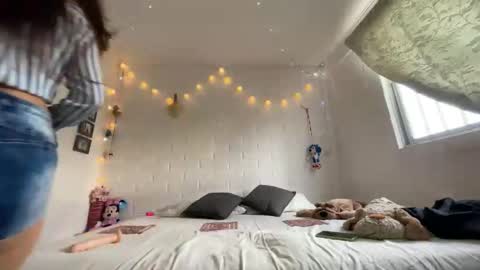 lasexbellaylabestia online show from 04/19/26, 08:55