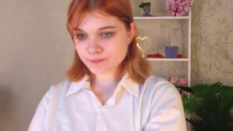 Snapshot of lashawngerdeman chatting on 06/08/26, 03:18 Im Lina nice to meet you here 3 online show from 06/08/26, 03:18