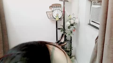 Snapshot of laspagera chatting on 10/22/25, 12:27 Kendra online show from 10/22/25, 12:27