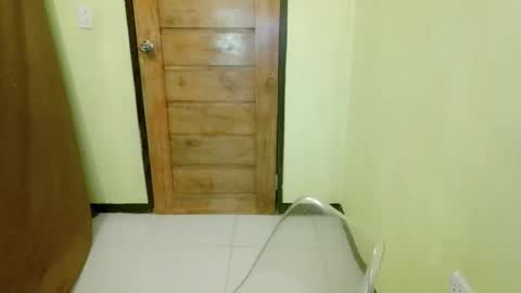 Snapshot of laspagera chatting on 10/29/25, 06:04 Kendra online show from 10/29/25, 06:04