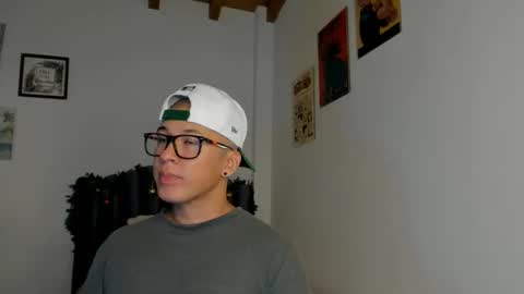 lass_nazar online show from 11/22/25, 02:21