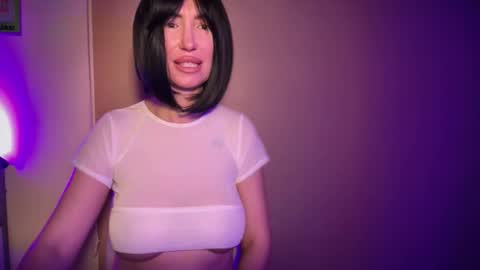 Snapshot of latebloomtati chatting on 05/18/26, 10:37 Goddess Tati Bangs Fetish online show from 05/18/26, 10:37