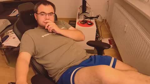 Snapshot of latexboy893 chatting on 09/23/25, 08:45 latexboy893 online show from 09/23/25, 08:45