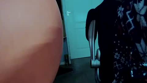 latexchris77 online show from 12/05/24, 11:05