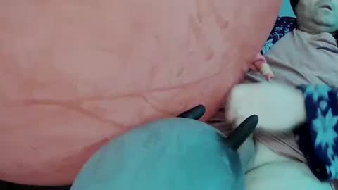 latexchris77 online show from 02/24/25, 09:00