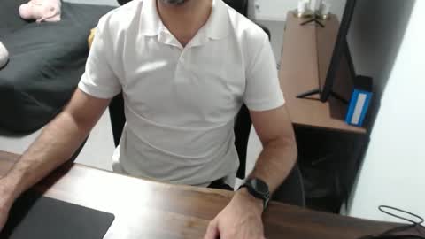 latexdave84 online show from 12/04/25, 10:35