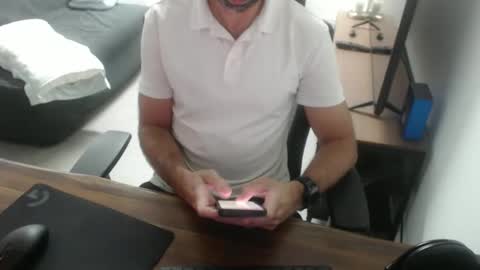 latexdave84 online show from 02/10/26, 10:19