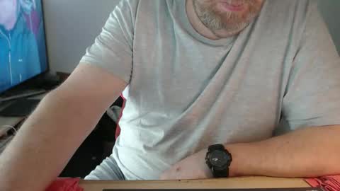 Snapshot of latexloverch71 chatting on 05/16/26, 12:15 Andreas Latexlover online show from 05/16/26, 12:15