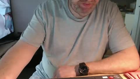 Snapshot of latexloverch71 chatting on 06/10/26, 10:47 Andreas Latexlover online show from 06/10/26, 10:47
