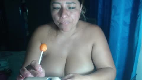 latin_big_boobs online show from 12/15/25, 10:47
