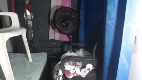 latin_big_boobs online show from 02/11/26, 12:37